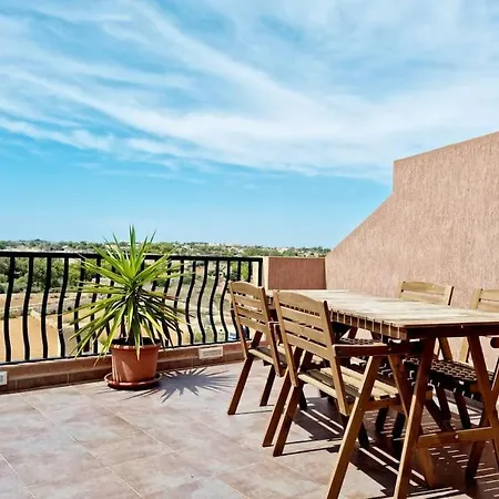 Peaceful Penthouse With Views 3 Min Walk To The Apartment Marsaskala