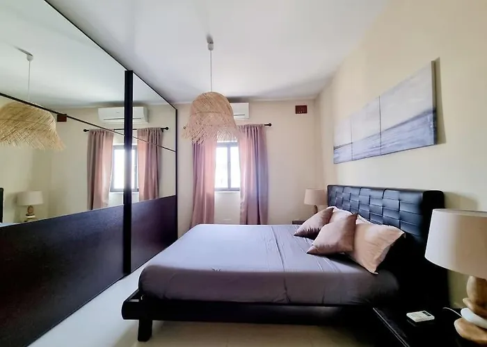 شقة Peaceful Penthouse With Views 3 Min Walk To The